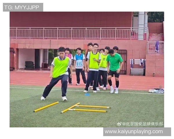 将北京国安足球公益课引入苏州共同感受足球带来的无限快乐与激情