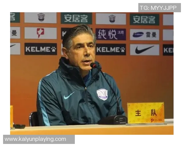 赫伊森因左大腿肌肉超负荷缺席比赛引发关注 赫伊森因左大腿肌肉超负荷缺席比赛引发关注