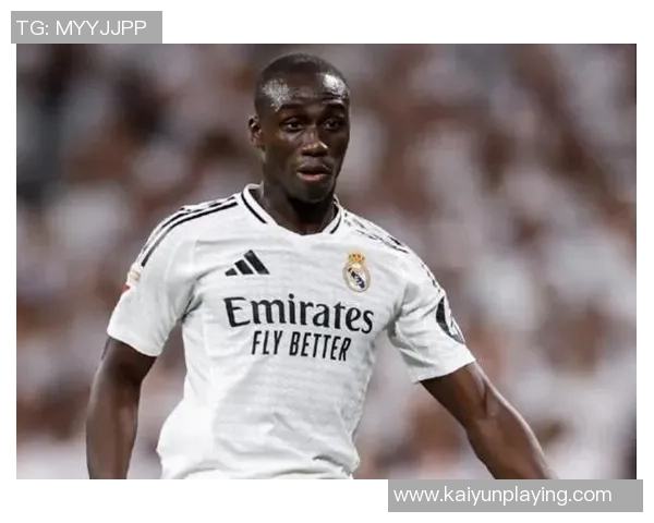 赫伊森主动向阿隆索和老将请教以提升比赛时的注意力集中能力 赫伊森主动向阿隆索和老将请教以提升比赛时的注意力集中能力