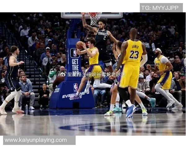 下场对阵太阳里夫斯强调团队需明确战术执行的重要性